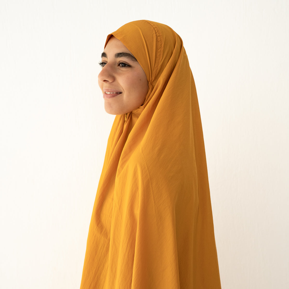 SAFFRON POCKET PRAYER SET.