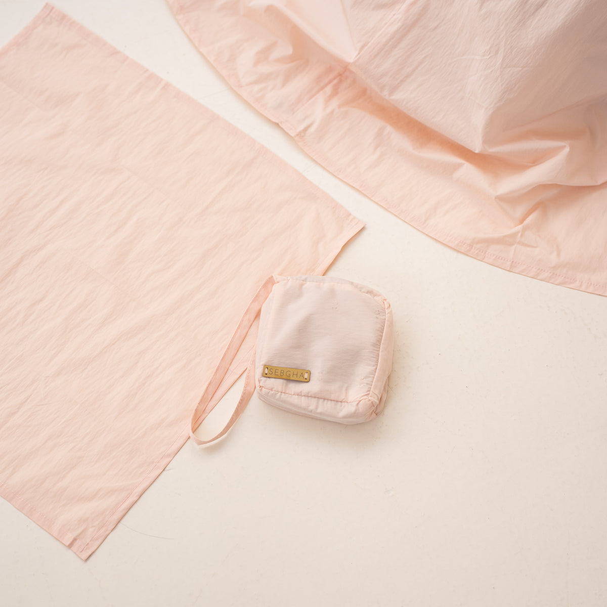 BLUSH POCKET PRAYER SET.