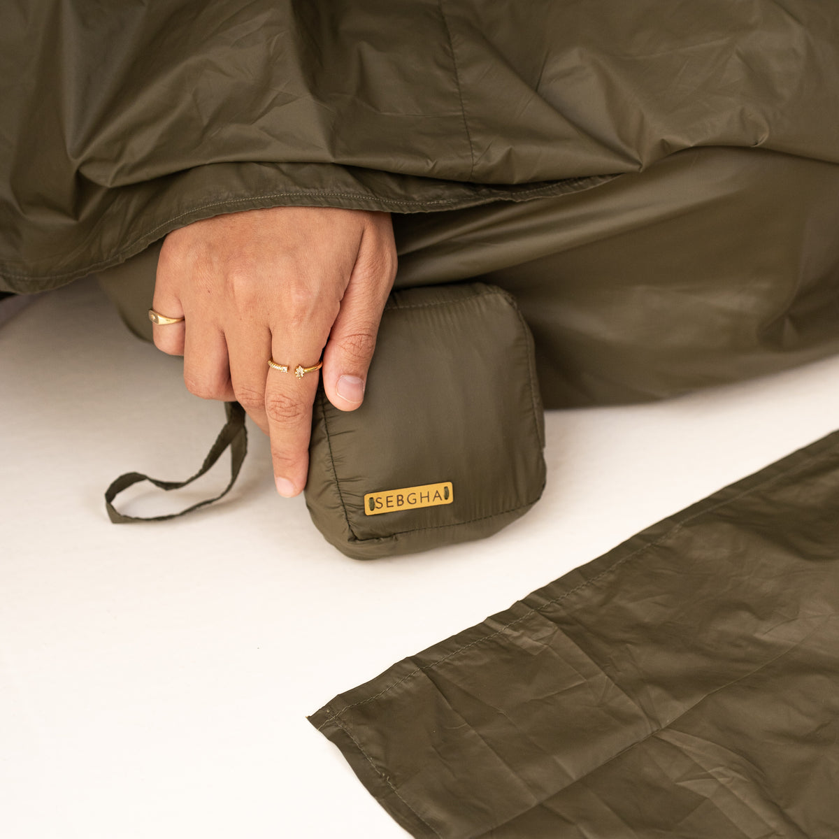 OLIVE POCKET PRAYER SET.
